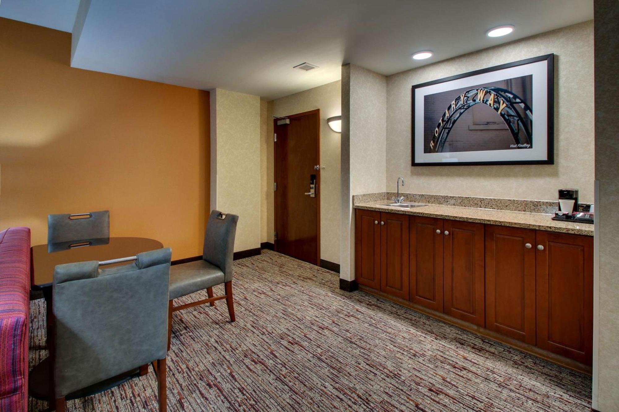 Drury Inn & Suites Findlay Εξωτερικό φωτογραφία